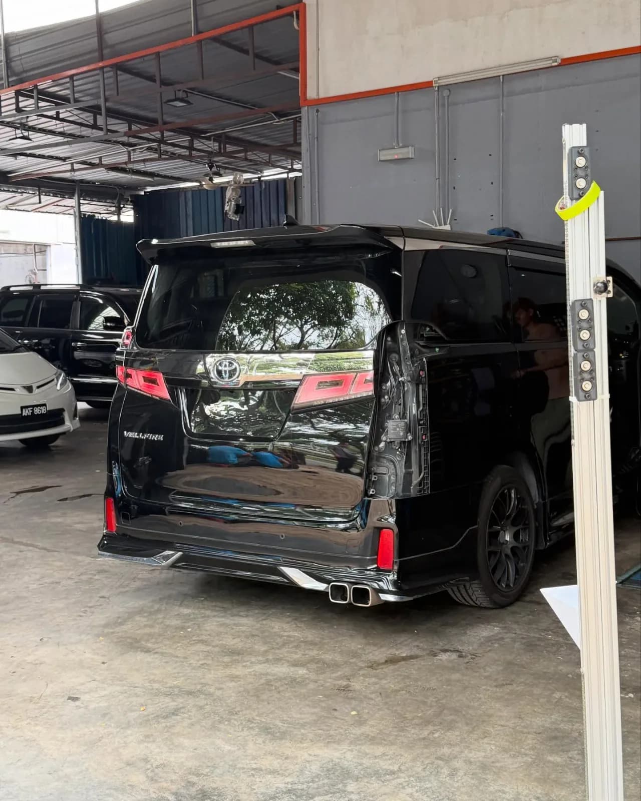 Toyota Vellfire — Blind Spot Monitor Calibration & Module Replacement — Toyota Vellfire