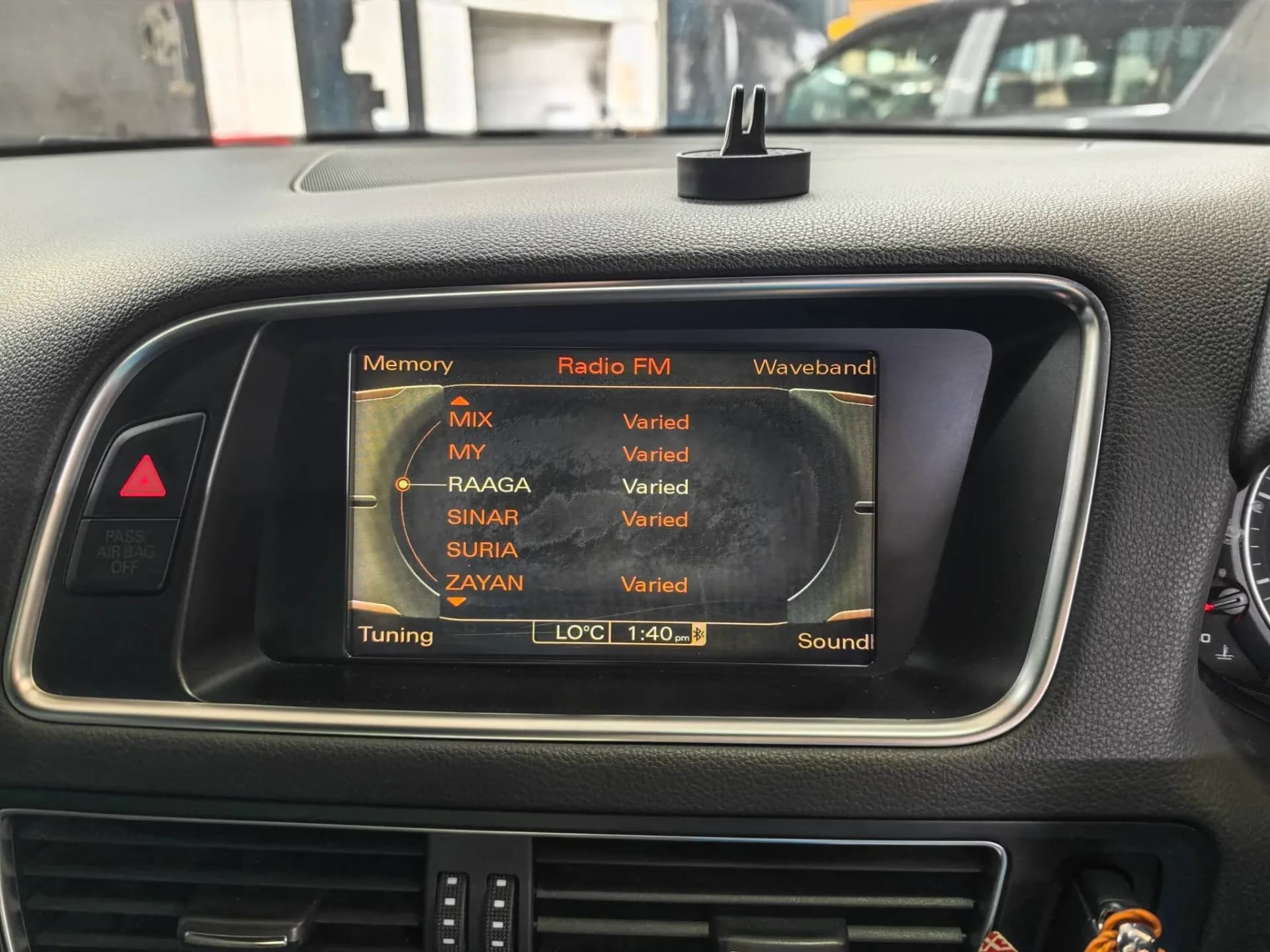 Audi A5 — Radio Module Replacement, Coding & Component Protection Unlock — workshop photograph 3 of 4