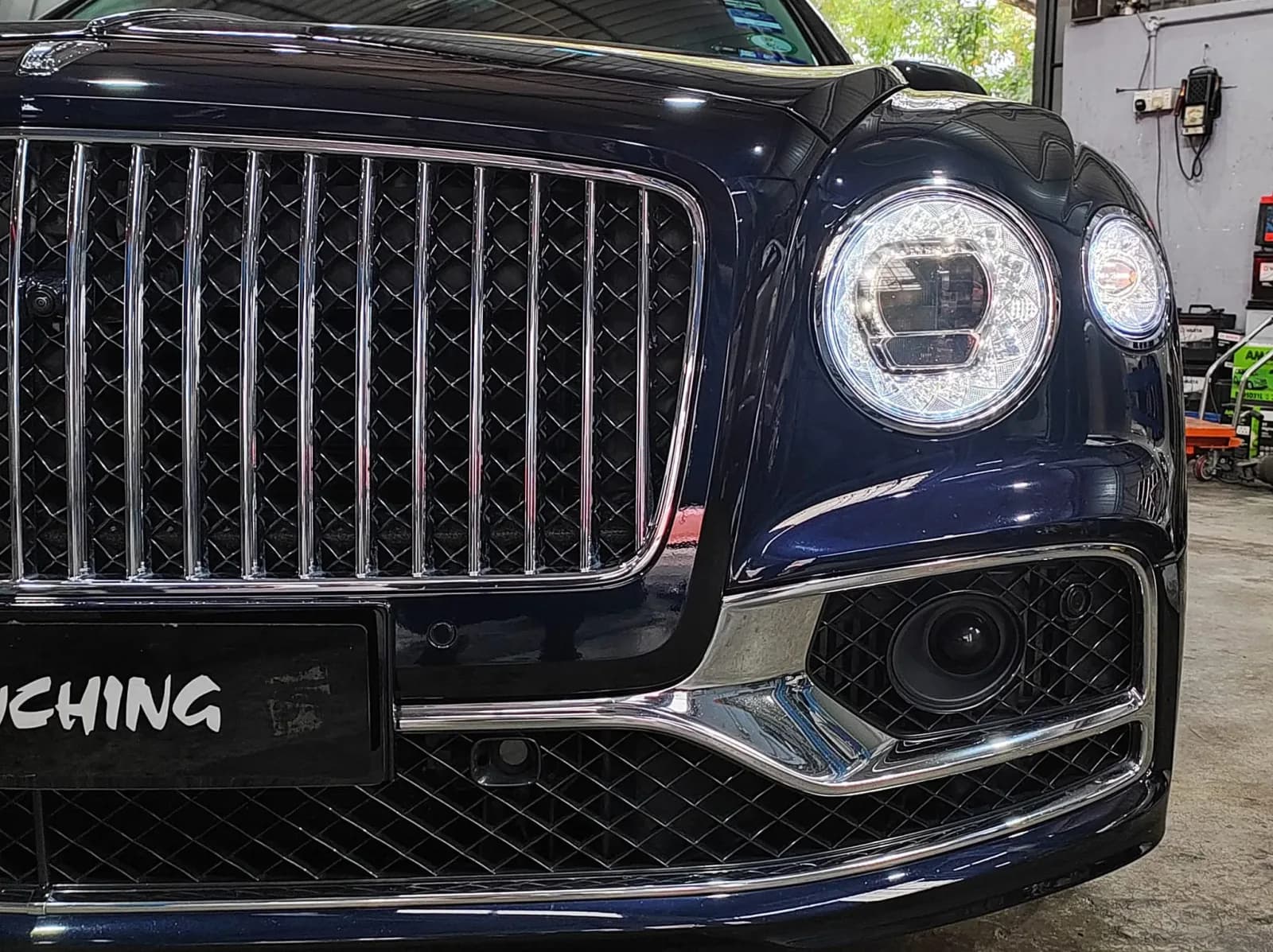 Bentley Flying Spur — Full Engine Oil Service — workshop photograph 3 of 5