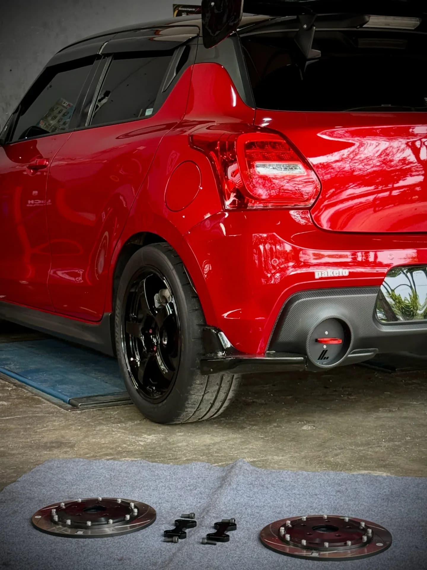 Suzuki Swift Sport ZC33S — Rear High-Temp Oversize Disc Upgrade — workshop photograph 3 of 7