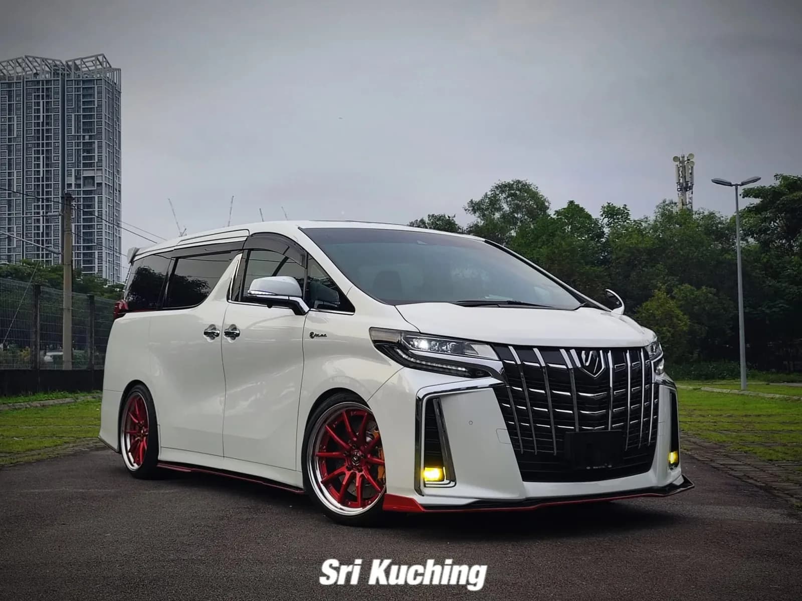 Toyota Alphard wheel and brake upgrade with Sri Kuching branding Kuala Lumpur